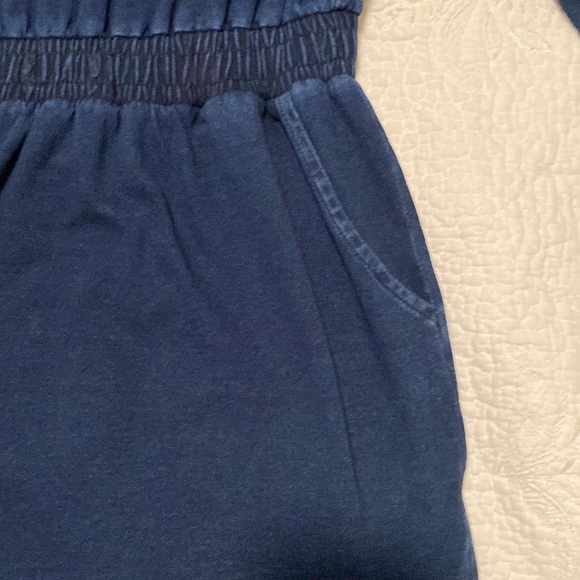 Forever 21 distressed dress with pockets - Picture 3 of 5